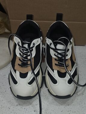 Chunky Black, White & Tan Sneakers Steve Madden